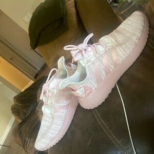 Adidas cloud foam shoes